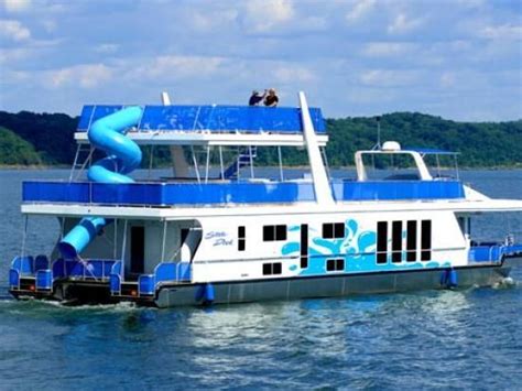 45 houseboats for sale, as low as $17,750. Lake Cumberland - Houseboats Rentals | Vacation in 2019 ...