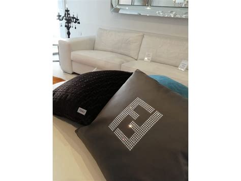 Su diotti.com puoi scegliere divani ultra moderni e personalizzabili in numerose misure e modelli: Cuscini Italiani Moderni Acquisto On-Line - CUSCINI PER LA ...
