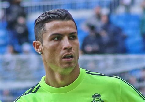 Cristiano Ronaldo Le Meilleur Joueur Européen De Lannée News En Live Sur Le Sport Et Le