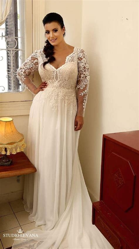 Rent wedding dresses at up to 70% off retail price. #Size #Hochzeitskleid Plus Size Hochzeitskleid mit langen ...
