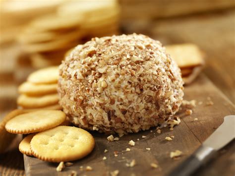 Can She Cook Hilary Weeks Mixes Up The Best Holiday Cheese Ball Ever