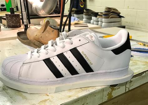 A protocol for permanent modification of behavior and elimination of undesired habits is described. Footwear Modifications improve function by changes made to ...