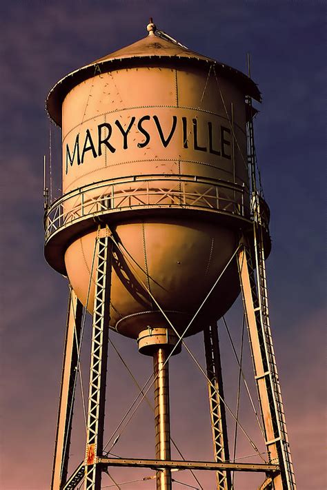Marysville Water Tower Photograph By Daniel Penn