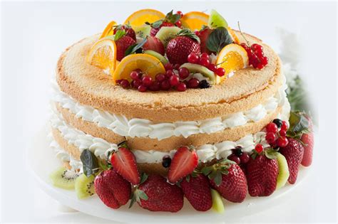 Fresh Fruit Exotic Cake General Mills Bakery And Foodservice