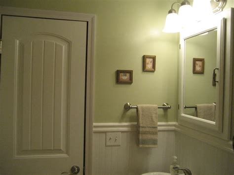 Feb 07, 2012 · it can be a real paint to paint beadboard because of all the nooks and crannies. PVC Vinyl Beasboard in a bathroom. | Beadboard bathroom ...