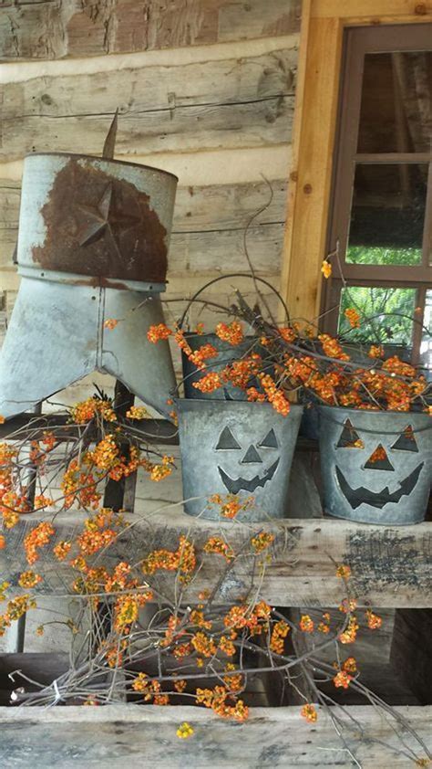 25 Mesmerizing Outdoor Fall Decor Ideas Rustic Halloween Fall
