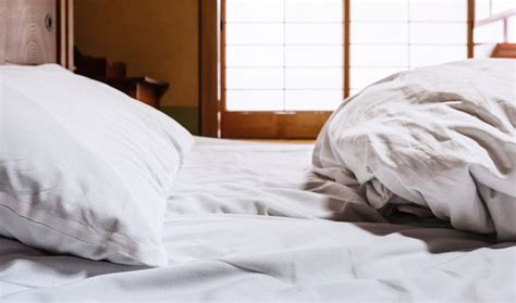 We’ll help you decide: Heated blanket vs. heated mattress pad - Heated Out