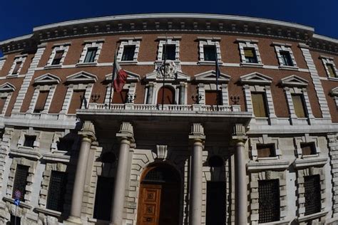 In questo documento bankitalia ripassa le tappe vissute dalla banca pugliese e chiarisce tutto. Banca d'Italia (Bari) - ATUALIZADO 2020 O que saber antes ...