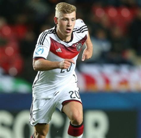 Players to watch bei deutschland, niederlande & co. sp-Fußball-DFB-U21-EM-2017-Meyer-Training: U21: Entwarnung ...