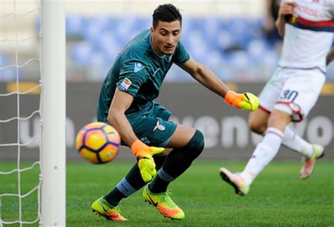 Maybe you would like to learn more about one of these? Strakosha "sherr" me tifozët e Romës në Instagram (Foto ...