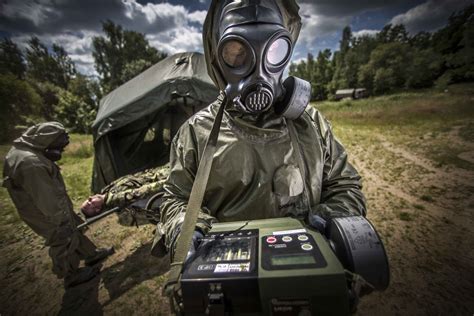 Cm 7m Military Gas Mask Chemical Warfare Gas Masks Mira Safety