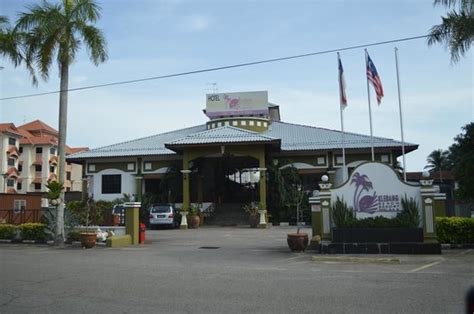1995 ideally located in the prime touristic area of tanjung kling, klebang beach resort melaka promises a relaxing and wonderful visit. Resort entrance... - Picture of Klebang Beach Resort ...