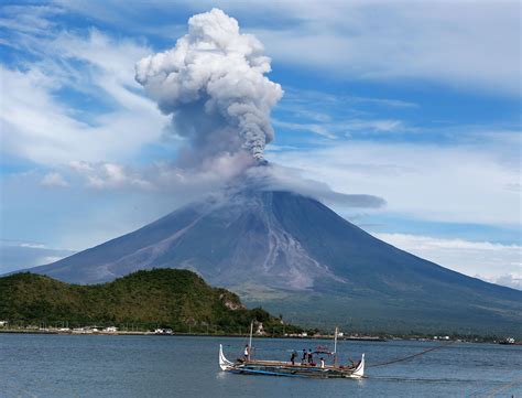 The Most Dangerous Active Volcanoes On Earth