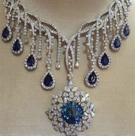 Pin De Ada Iris En Diamond Necklaces Colour Stone And Perls Jewellery