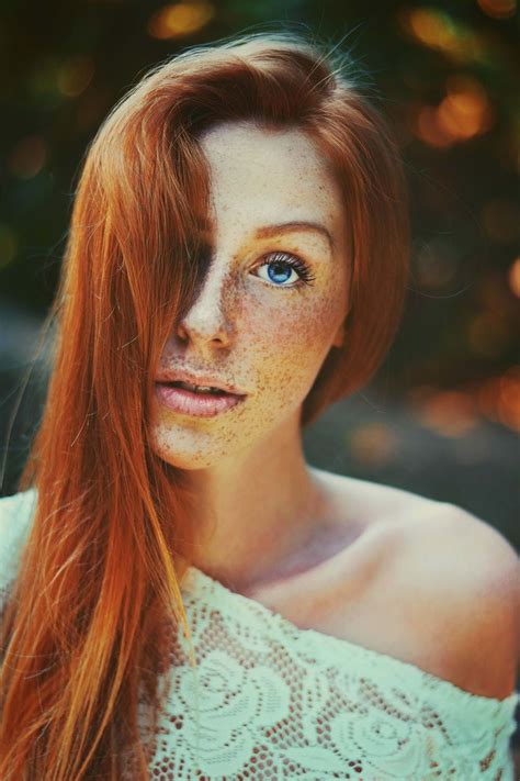 Red Freckles Women With Freckles Redheads Freckles Beautiful Hair