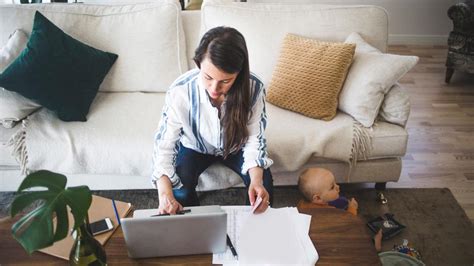 Three Ways Working Moms Can Thrive At Home And At Work