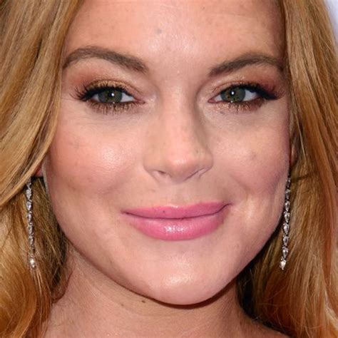 Lindsay Lohan Makeup Black Eyeshadow Bronze Eyeshadow And Pink Lip Gloss Steal Her Style