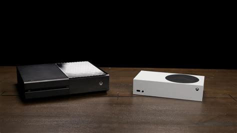 Xbox Series X And Series S Size Comparison How Microsoft