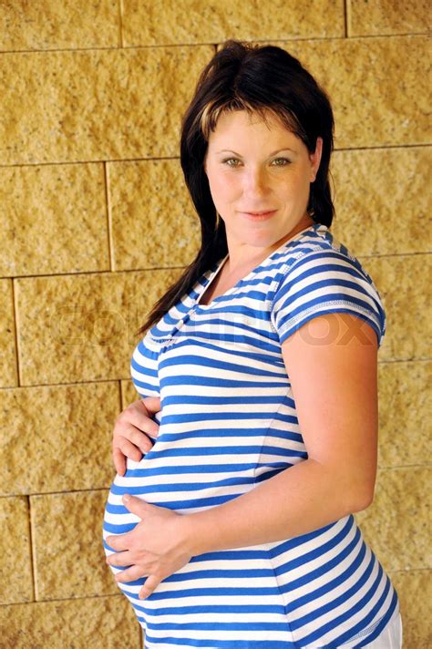 Junge Schwangere Frau Stock Bild Colourbox