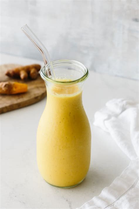 Best Turmeric Smoothie Downshiftology