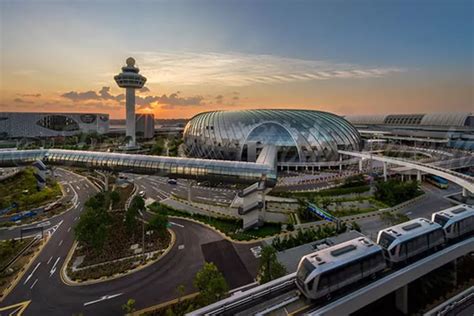 Memiliki Fasilitas Modern Ini Dia Bandara Paling Mewah Di Dunia My