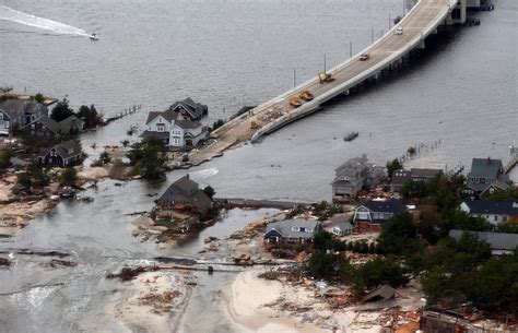 31 Arresting Photos Of Hurricane Sandys Destruction Seaside Heights