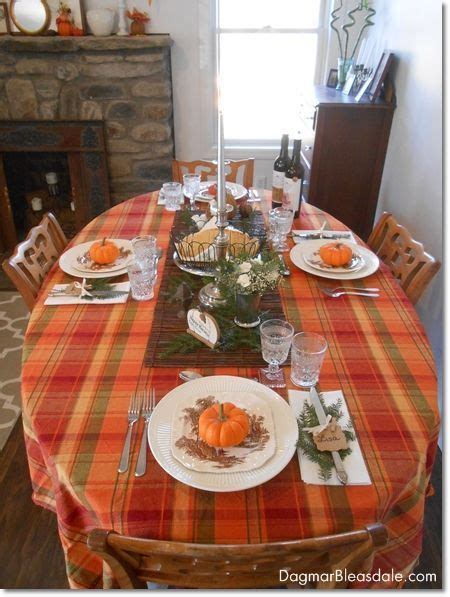 Pretty Thanksgiving table setting. #Thanksgiving #tablesetting #holiday