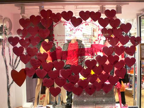 100 Valentines Day Window Display Ideas And Designs Zen Merchandiser
