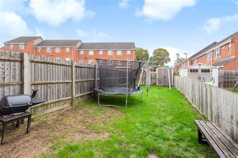 Check spelling or type a new query. 4 Bedroom Terraced For Sale In James Way, Watford, WD19
