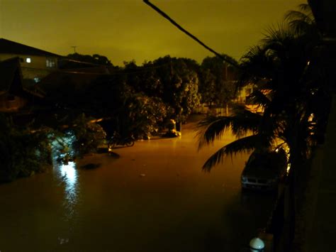 Banjir kilat is on facebook. Just My 2 Cents....: Banjir Kilat