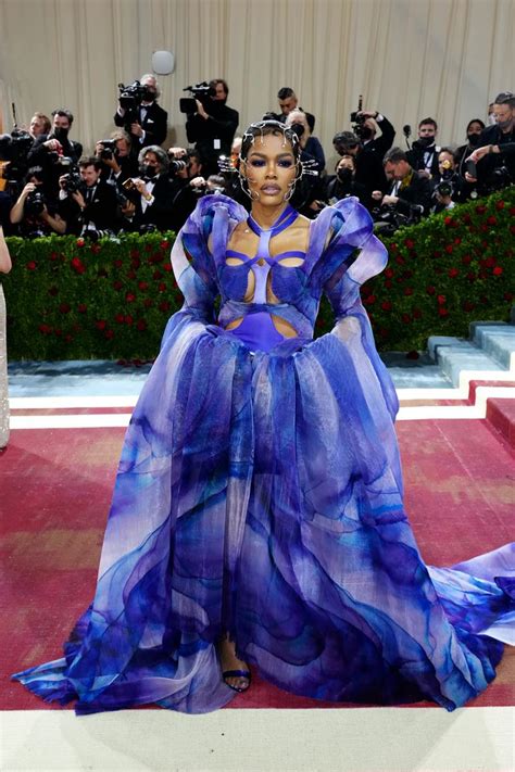 The 2022 Met Gala Fashion Looks Screamed Opulence Glamour And Fun