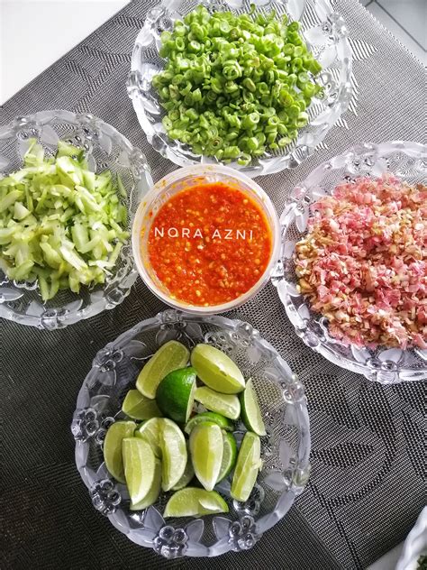 Step yang simple untuk hasilkan nasi kerabu asli kelantan. Resepi Nasi Kerabu Confirm Jadi Simple Resepi Terbaik