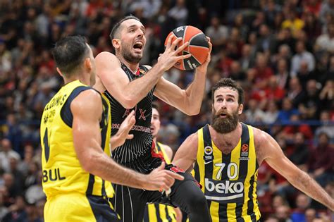 Pallacanestro olimpia milano, commonly known as olimpia milano or as ax armani exchange olimpia milan after its title sponsor, is an lba italian professional basketball team, based in milan, italy. Risultati Eurolega - L'Olimpia Milano non lascia scampo al ...