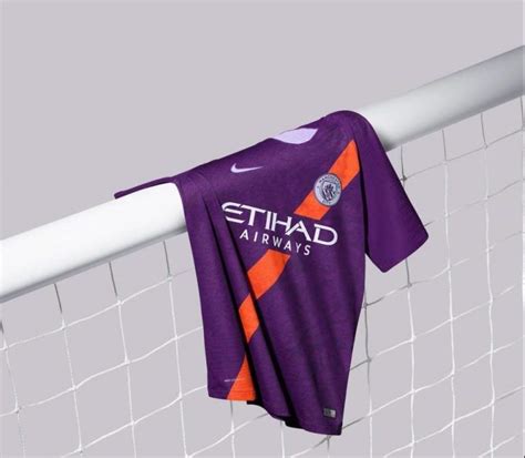 In recent seasons, nike have favoured a darker away shirt which has either been black or navy. Manchester City revealed the new 2018/19 third kit