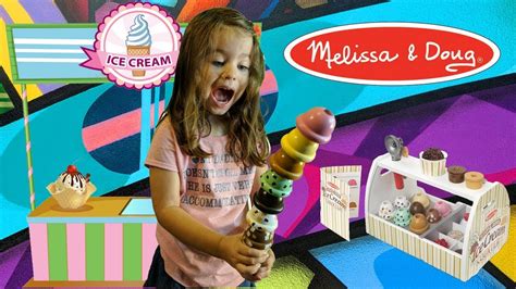 Melissa And Doug Ice Cream Counter 🍨🍦🍧 What Does Emilee Think Of This