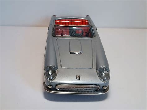 Authentic and intuitive handling, truly dynamic weather, and a wealth of game modes delivers racing fun for everyone. Bandai Ferrari 4103 Gear Shift Car | The Collectors Shop