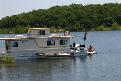 Holidu.com has been visited by 10k+ users in the past month Bull Shoals Lake Boating & Fishing