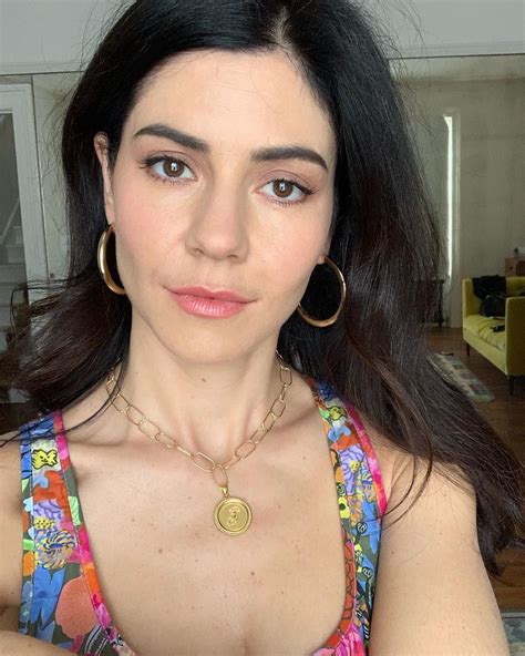 Marina On Instagram “live “love Fear” Chat In 1 Hour On Youtube