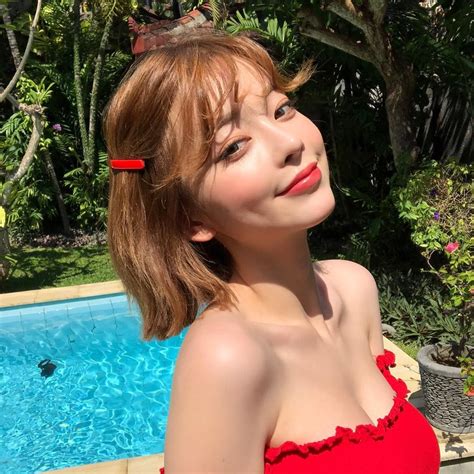 츄 Chuu Korea Official On Instagram “chuuseoul” สาวเกาหลี ผู้หญิง