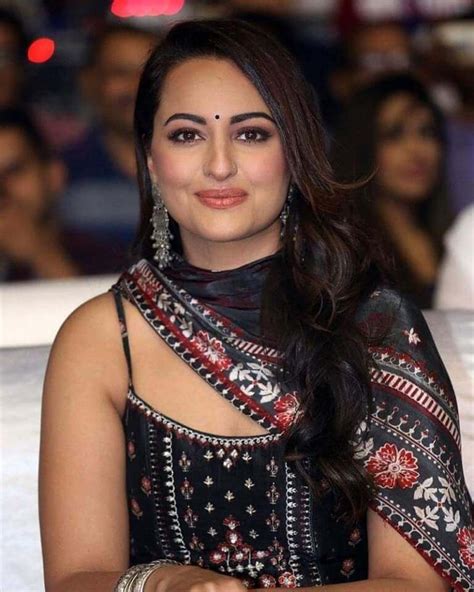 Sonakshi Sinha At Dabangg 3 Pre Release Function