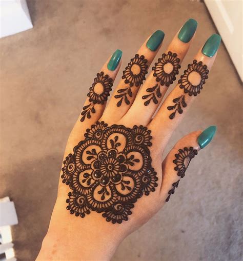 Gol Tikki Mehndi Designs For Back Hand Images Gol Tikki Mehndi Design