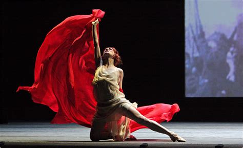The Royal Ballet Revisits Kenneth Macmillans Look At Isabel Duncan