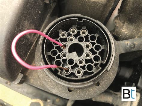 The service engine soon light can pop up on your bmw for many reasons. How to reset E30 oil service inspection light - BIMMERtips.com