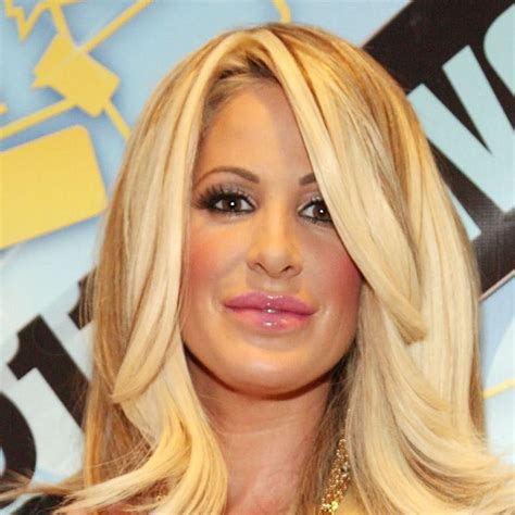 Kim Zolciak Biermann Just Went Au Naturale With A Stunning Wig And Makeup Free Selfie Brit Co