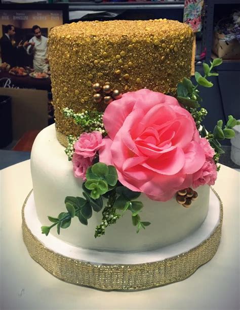 Gold Glitter Birthday Cake Adrienne And Co Bakery Bolo