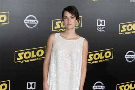 I want to start making film and tv digital prints in my downtime. Phoebe Waller-Bridge grinded with Chewbacca on Solo
