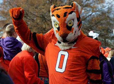 Clemson Tigers 2017 18 Could All Three Major Sports Finish In The Top 10