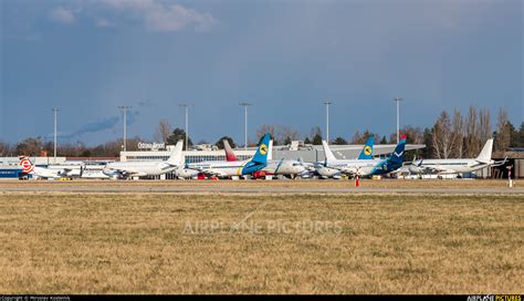 Airport Overview - Airport Overview - Apron at Ostrava ...