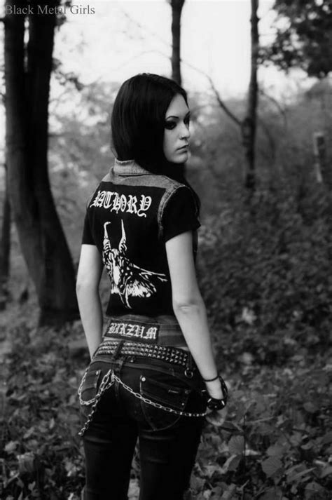 Black Metal Girl Heavy Metal Girl Metal Fashion Dark Fashion Gothic Girls Punk Girls Metal