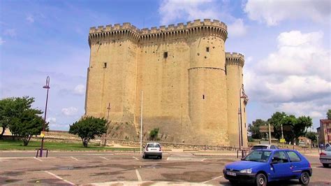 A further legend relates that martha then went to tarascon, france, where a monster, the tarasque, was a constant threat to the population.the golden legend describes it as a beast from galicia; Tarascon - Old Town (Vieille Ville), Provence, France [HD ...